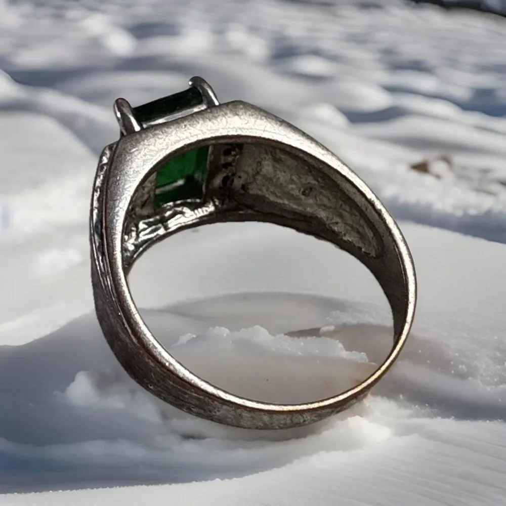 VTG Emerald Ring Radiant Cut Created Emerald Ring 925 Sterling sz 11 Green